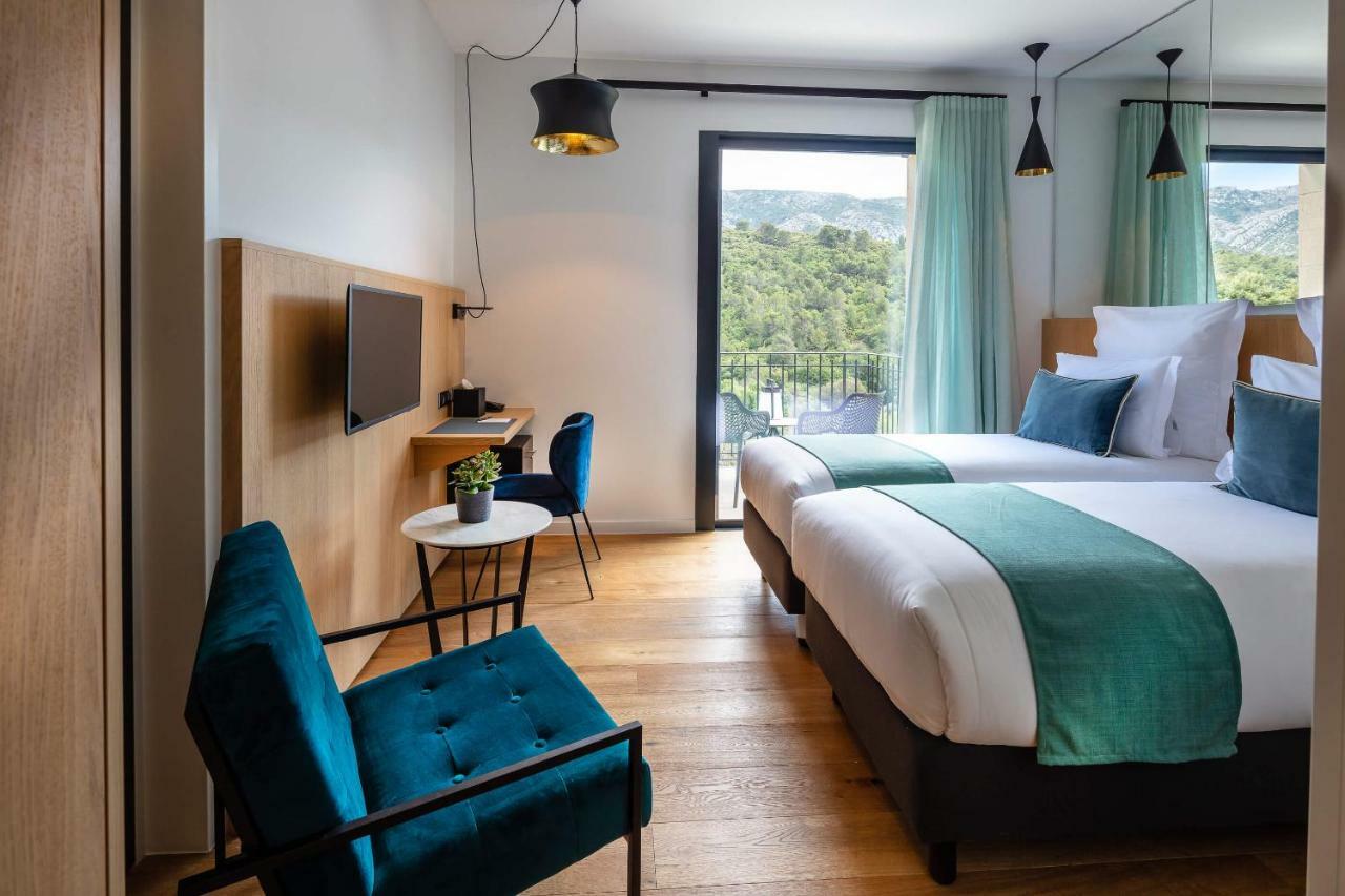 Hôtel Sainte Victoire Vauvenargues Extérieur photo